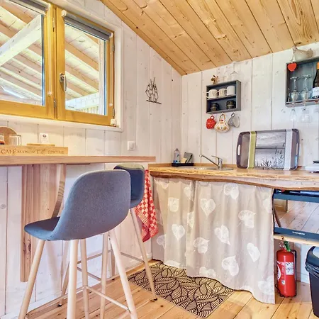 Holiday home Les De *