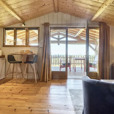 Дом отдыха Les De Монбазйяк