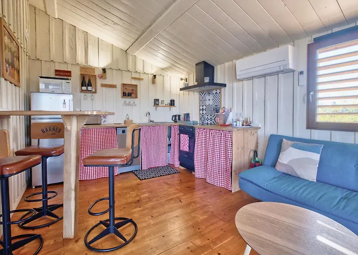 Les De 펜션 몽바지약